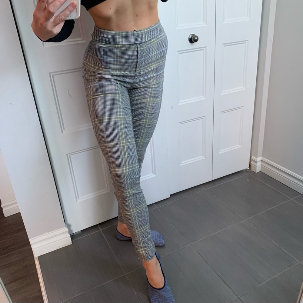 2 for 20$ Simons Xsmall pleated pants